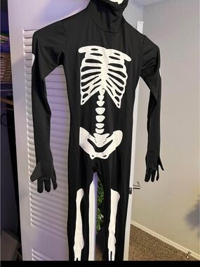 Kids Black & White Skeleton Costume Bodysuit - Classic Halloween